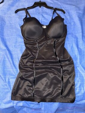 Maidenform Black Smooth Shapewear Chemise